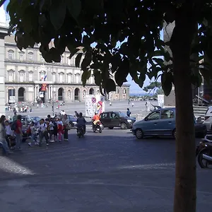 Casa vacanze Serra Casa A Piazza Del Plebiscito, Napoli